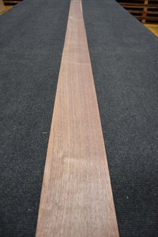 Amerikanischer Nussbaum Furnier 242 x 11 cm | 0.6mm | 0,266m&sup2;