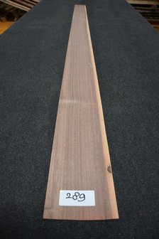 Amerikanischer Nussbaum Furnier 210 x 14-11 cm | 0.6mm |0,263m&sup2;