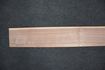 Amerikanischer Nussbaum Furnier 210 x 14-11 cm | 0.6mm |0,263m&sup2;