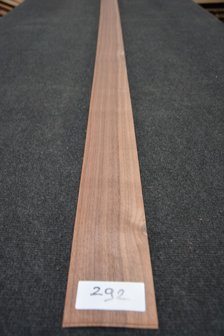 Amerikanischer Nussbaum Furnier 235 x 9-10 cm | 0.6mm | 0,223m&sup2;