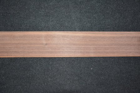 Amerikanischer Nussbaum Furnier 235 x 9-10 cm | 0.6mm | 0,223m&sup2;