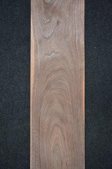 Amerikanischer Nussbaum Furnier 212 x 19 cm | 0.6mm | 0,403m&sup2;