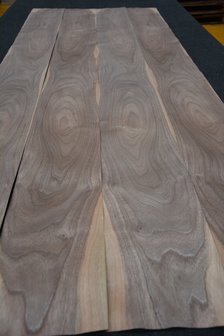 Amerikanischer Nussbaum Furnier 212 x 19 cm | 0.6mm | 0,403m&sup2;