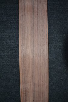 Amerikanischer Nussbaum Furnier 225 x 13 cm | 0.6mm | 0,292m&sup2;