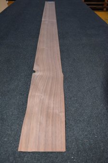 Amerikanischer Nussbaum Furnier 225 x 13 cm | 0.6mm | 0,292m&sup2;