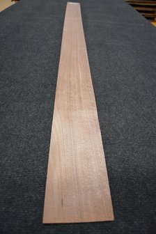 Amerikanischer Nussbaum Furnier 190 x 10-12 cm | 0.6mm | 0,209m&sup2;