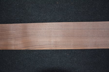 Amerikanischer Nussbaum Furnier 200 x 12-16 cm | 0.6mm | 0,322m&sup2;