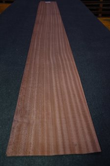 Sipo-Mahagoni Furnier 250 x 26 cm | 0.6mm | 0,650m&sup2;