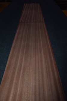 Sipo-Mahagoni Furnier 218 x 34 cm | 0.6mm | 0,741m&sup2;