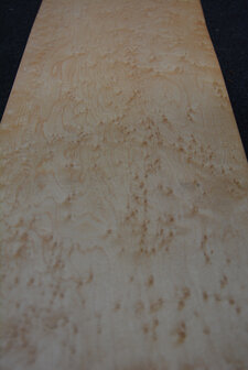 Ahorn Furnier 93 x 21-22 cm | 0.6mm | 0,200 m2 | Birdseye Maple VogelaugenAhorn