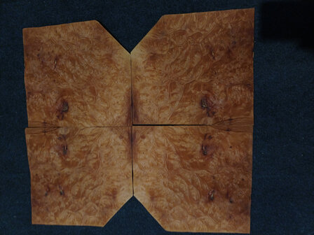 Madrona furnier 28/19 x 25 - 25 cm | 0.6 mm | 0,0614 m&sup2;