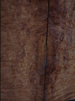 Madrona furnier 44 x 30 - 20 cm | 0.6 mm | 0,1360 m&sup2;