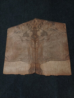 Wurzelholz furnier 30 x 23,5 - 23,5 cm | 0.6 mm | 0,1058 m&sup2;