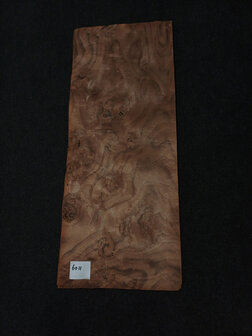 Wurzelholz furnier 71 x 28 - 29 cm | 0.6 mm | 0,3018 m&sup2;