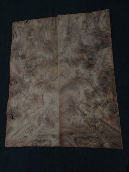 Wurzelholz furnier 71 x 28 - 29 cm | 0.6 mm | 0,3018 m&sup2;