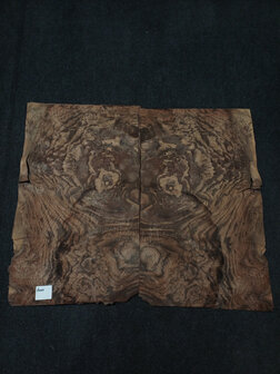 Wurzelholz furnier 67 x 38 - 38 cm | 0.6 mm | 0,3819 m&sup2;