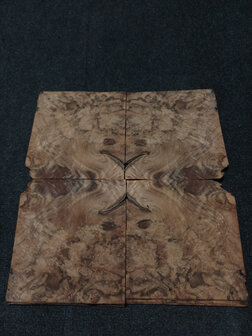 Wurzelholz furnier 16 x 15 - 15 cm | 0.6 mm | 0,0360 m&sup2;