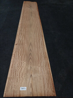 Tropical Oliver furnier 302 x 44 - 55 cm | 0.8 mm | 2,1593 m&sup2;