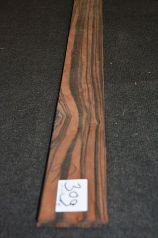 Coromandel furnier 98 x 8 - 9 cm | 0.6 mm | 0,0833 m&sup2;