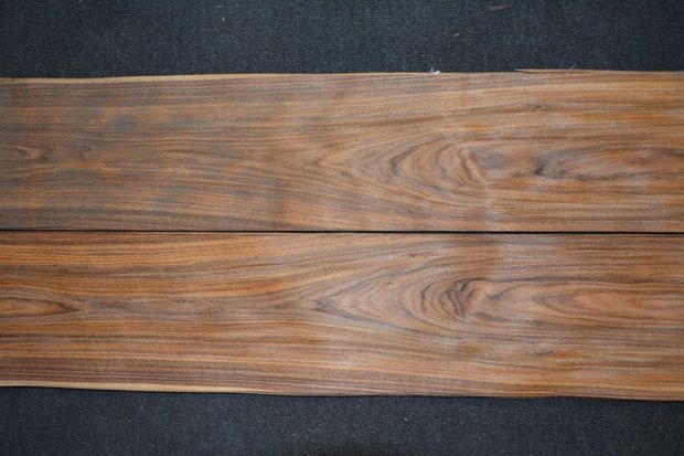 Santos palissander Furnier 298 x 19 cm | 0.6 mm | 0,5662m²