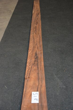 Santos palissander Furnier 216 x 9-13 cm | 0.6 mm | 0,2376m²