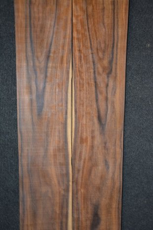 Santos palissander Furnier 216 x 9-13 cm | 0.6 mm | 0,2376m²