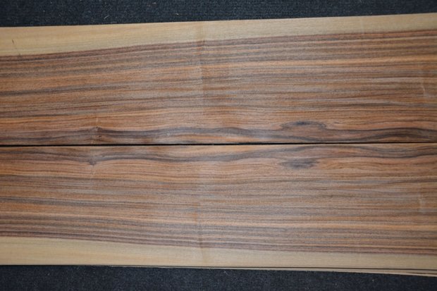 Santos palissander Furnier 302 x 14-16 cm | 0.6 mm | 0,453m²