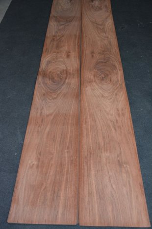 Afrikaans palissander Furnier 250 x 33 cm | 0.6 mm | 0,825m²