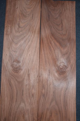 Afrikaans palissander Furnier 200 x 27 cm | 0.6 mm | 0,54m²
