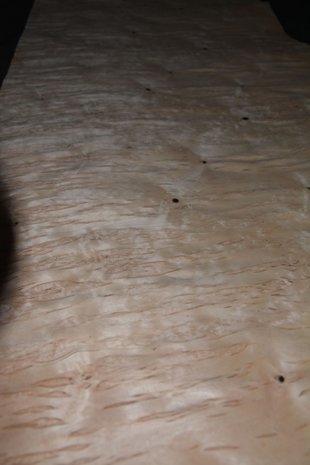 Karelische Birke Furnier 178 x 64 cm | 0.6 mm | 1,1392m²