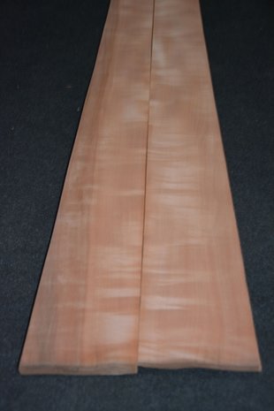Birnbaum Furnier 253 x 10-13 cm | 0.6 mm | 0,29m²