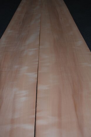 Birnbaum Furnier 252 x 16-20 cm | 0.6 mm | 0,45m²