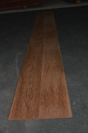Wenge Furnier 240 16-17 cm | 0.6 mm | 0,35m²