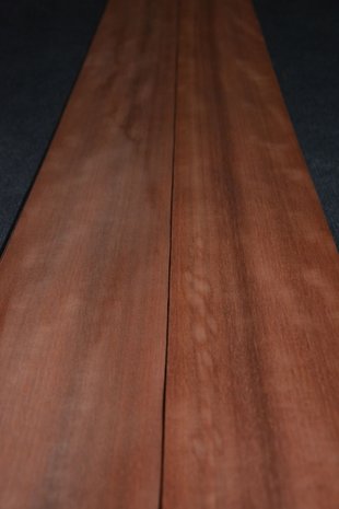 Moabi Furnier 232 x 13 cm | 0.6 mm | 0,30m²