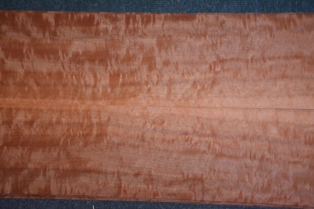 Makore Furnier 213 x 16 cm | 0.6mm | 0,34m²