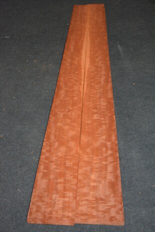 Makore Furnier 213 x 16 cm | 0.6mm | 0,34m²