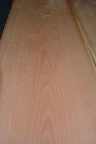 Kirschbaum Furnier 94 x 32 cm | 0.6mm | 0,3m²