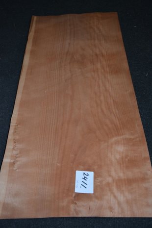 Kirschbaum Furnier 75 x 34 cm | 0.6mm |  0,26m²