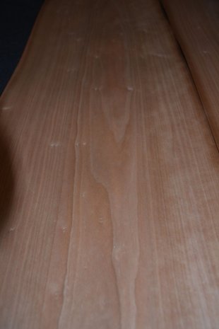 Kirschbaum Furnier 95 x 31 cm | 0.6mm | 0,3m²
