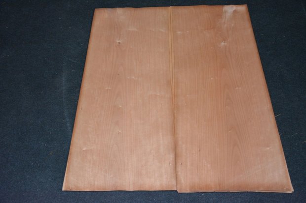 Kirschbaum Furnier 82 x 35 cm | 0.6mm | 0,29m²