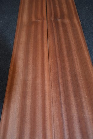 Sipo-Mahagoni Furnier 225 x 15 cm | 0.6mm | 0,3375