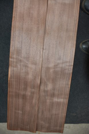 Amerikanischer Nussbaum Furnier 425 x 20-24 cm | 0.6mm | 0,935m²
