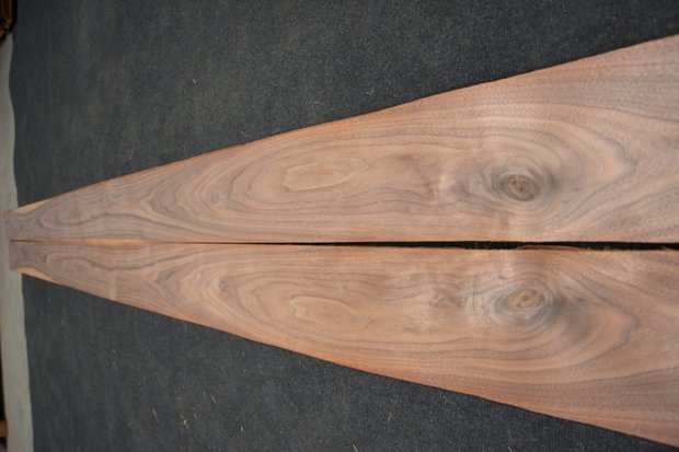 Amerikanischer Nussbaum Furnier 440 x 17 cm | 0.6mm |  0,748m²