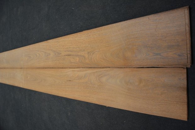 Braunholz Furnier 325 x 23-25 cm | 0.6mm | 0,780m²