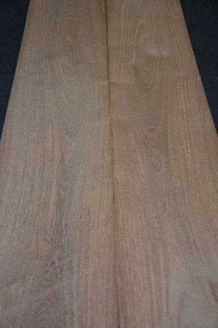 Braunholz Furnier 325 x 27 cm | 0.6mm | 0,878m²