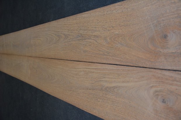 Braunholz Furnier 325 x 27 cm | 0.6mm | 0,878m²