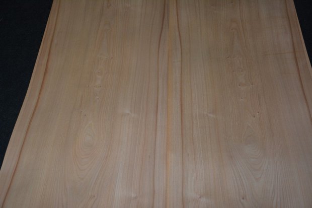 Ulme Furnier 300 x 47 cm | 0.6mm | 1,410m2