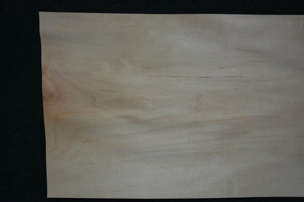Ahorn furnier 222 x 33 - 35 cm | 0.6 mm | 0,7548 m&sup2;