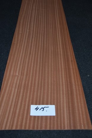 Sapelli mahonie Furnier 221 x 25-28 cm | 0.6mm | 0,586m²