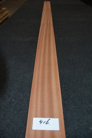 Sipo-Mahagoni Furnier 225 x 10-11 cm | 0.6mm | 0,261m²